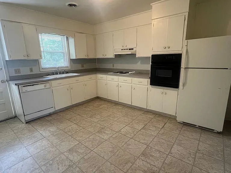 207 Broce Dr — Photo 9