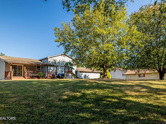2nd image of 3018 Pleasant View Ave