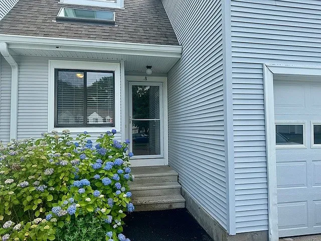 Stream Ct — Photo 2