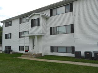 1131 Tiffany Pl APT 4, Waterloo, IA 50701