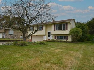 6730 Basswood Dr, Bedford Heights, OH 44146