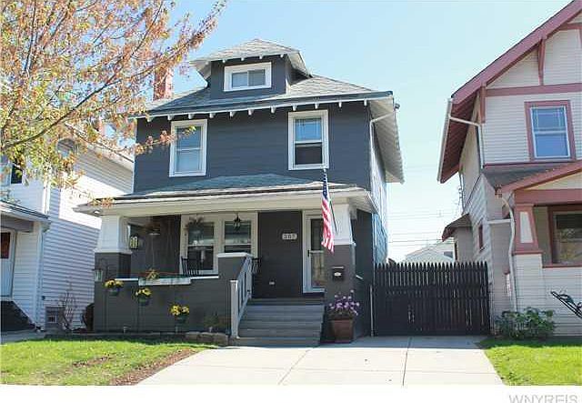 1st image of 207 Parkwood Ave