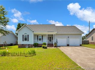 380 Eileen Dr, Spring Lake, NC 28390