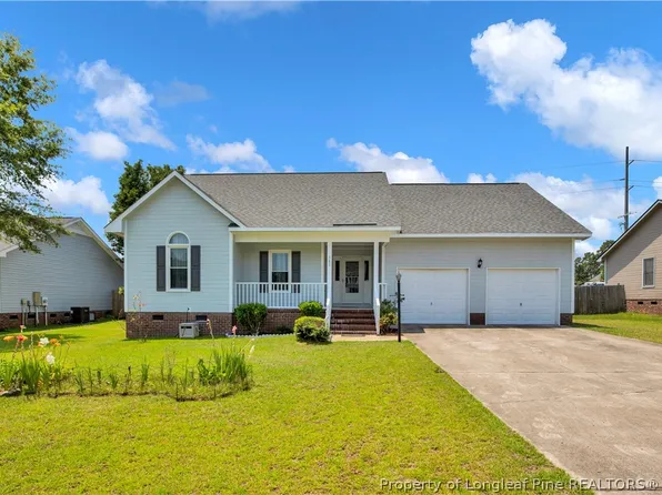 380 Eileen Dr, Spring Lake, NC 28390