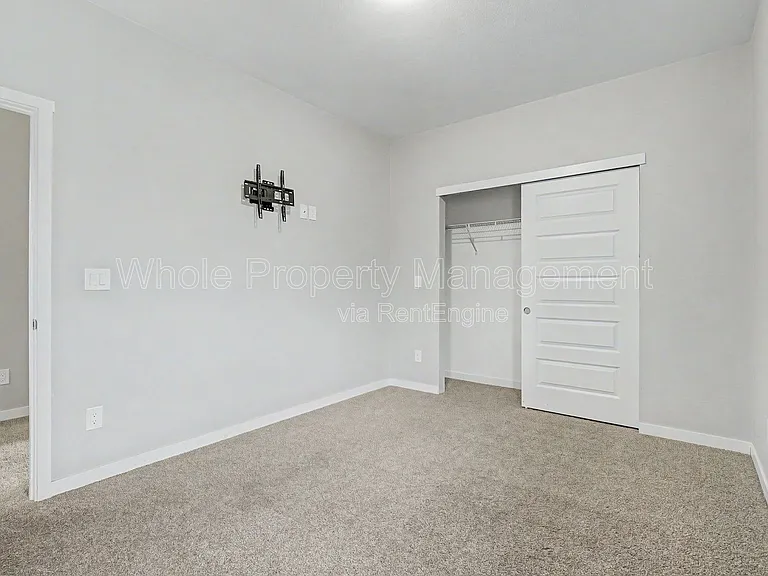 5803 Poplar St — Photo 18