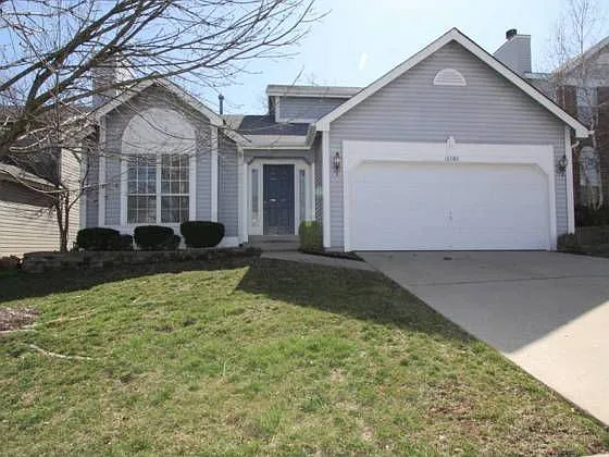16780 Hickory Crest Dr photo 1