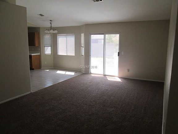 3rd image of 619 Stonehurst Dr
