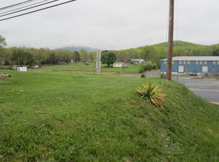 109 Carolina Ave, Waynesboro, VA 22980