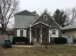 1404 Ridgeway St, Round Lake, IL 60073