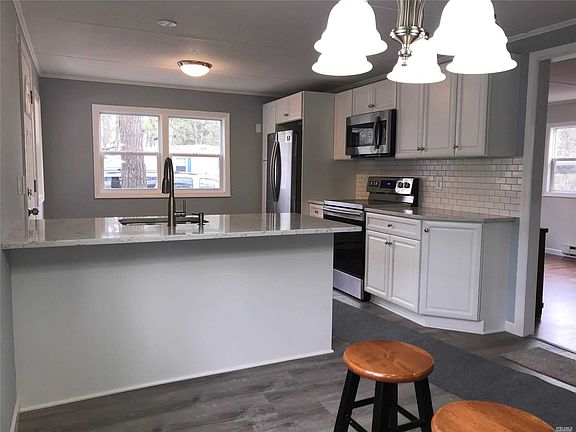 4th image of 525-14 Riverleigh Ave