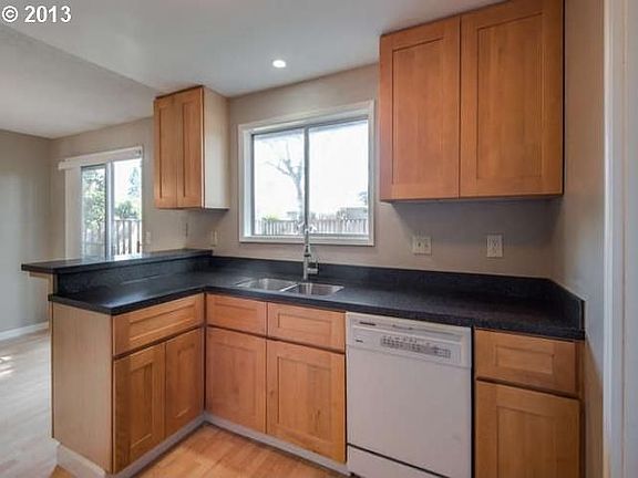 3rd image of 2076 SE 53rd Ave