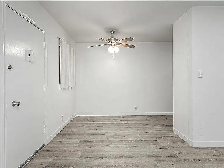 2 bed, 900 sqft, $2,450 — Photo 2
