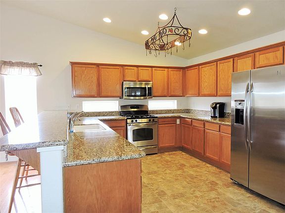 4th image of 7095 Iron Mountain Blvd