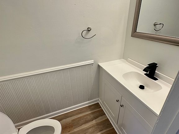 3rd image of 5217 Stockton Dr