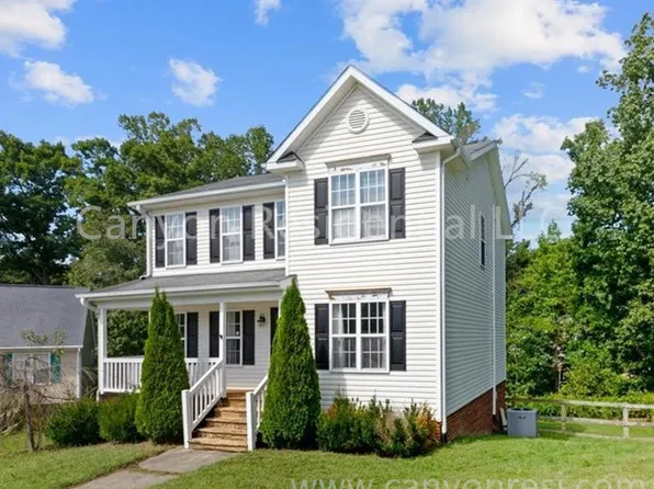 4396 Moat Dr, Winston Salem, NC 27105