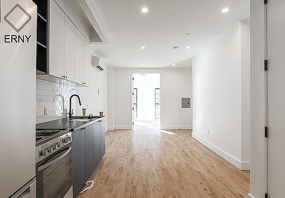 4th image of 1267 Herkimer St #Gl