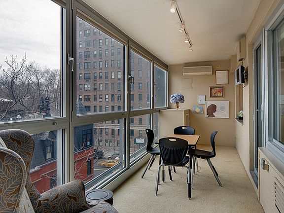 4th image of 535 E 86th St #5F