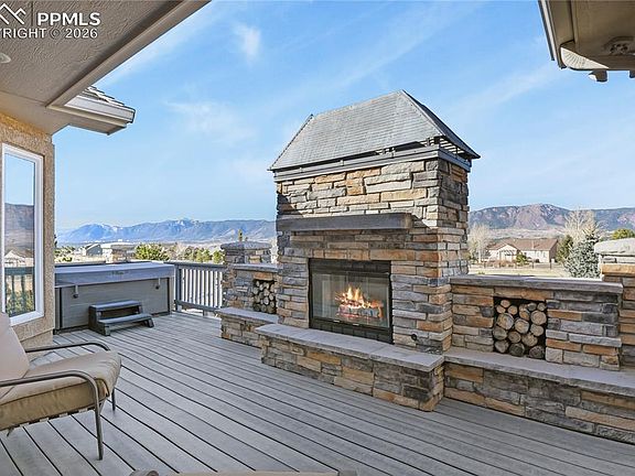 2nd image of 1009 Slate Way