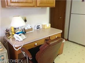 4th image of 250 Park Place Dr
