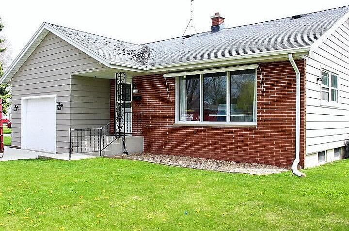 1st image of 1821 N 27th Pl