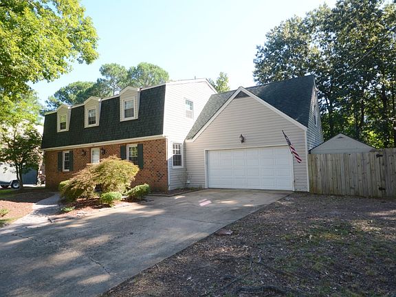 2nd image of 512 King Arthur Dr