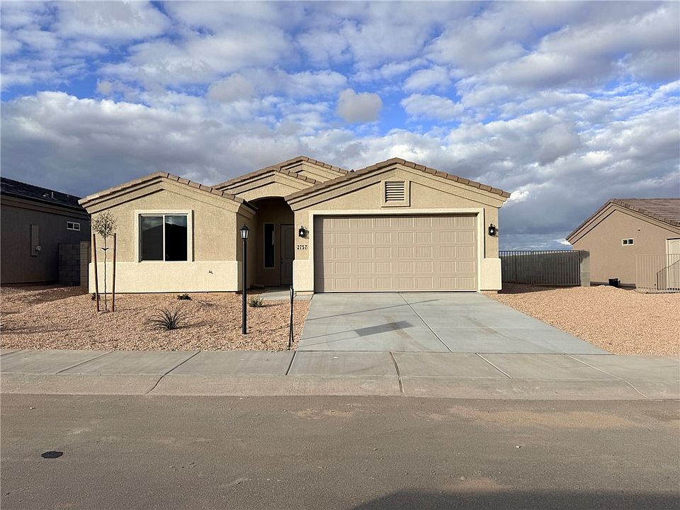 1st image of 2757 E Cerro Vista