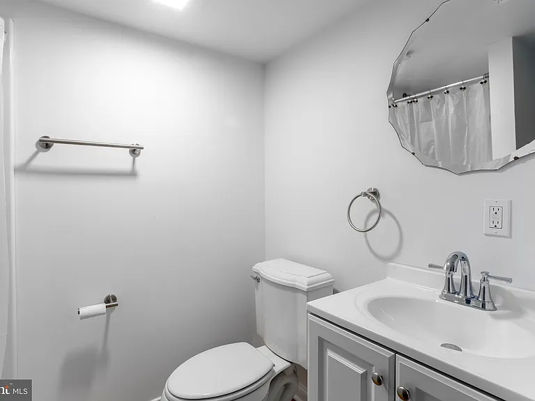 8 Marvilo Ave — Photo 16