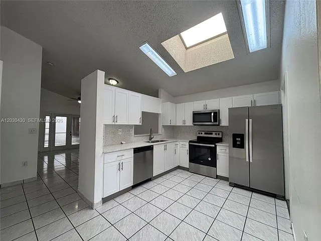 12713 SW 146th Ln — Photo 7