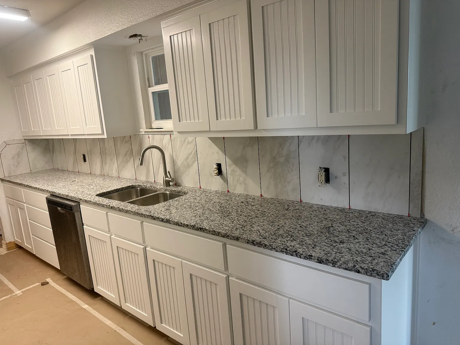 6 bed, 1956 sqft, $2,000 — Photo 2