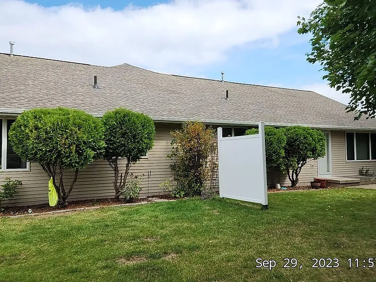 W3181 Westowne Ct — Photo 4