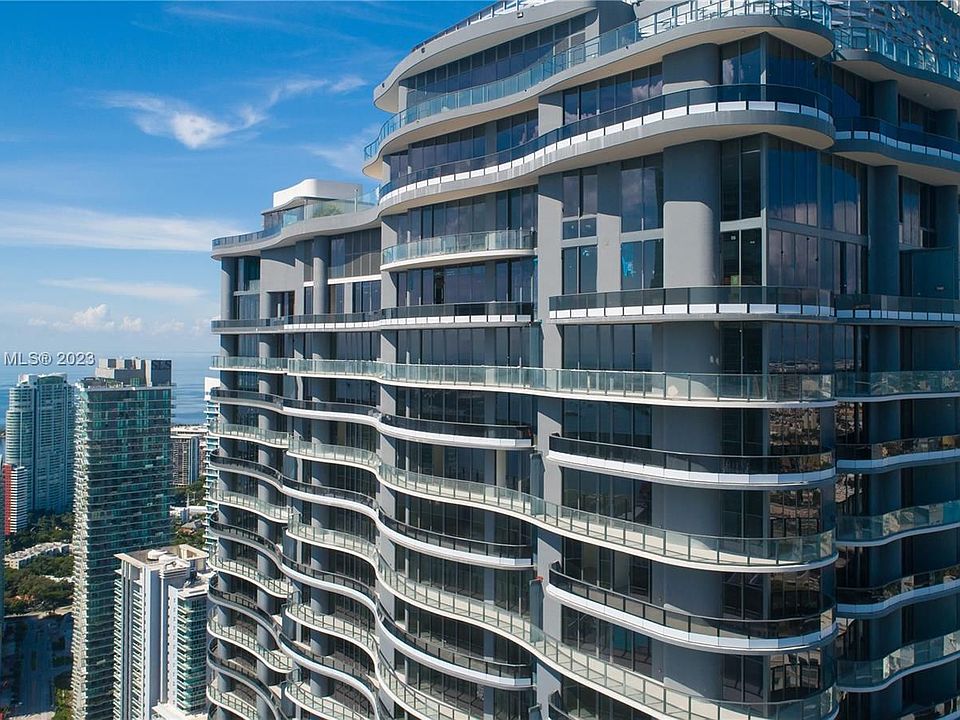 1st image of 1000 Brickell Plz #4907