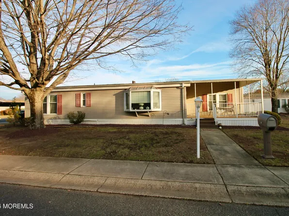 471 Charles Place, Freehold, NJ 07728