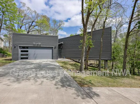 508 NW J St, Bentonville, AR 72712