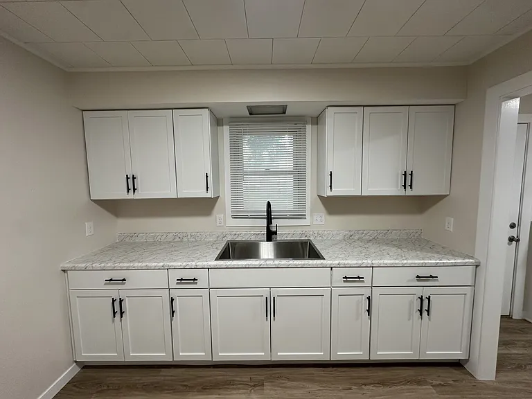 419-421 N Brown St #419 — Photo 3