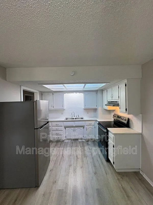 2 bed, 1.0 bath, 878 sqft, $895 — Photo 4