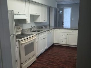 109 Gravel Pike APT E4, Green Lane, PA 18054