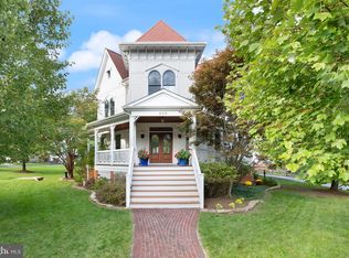 326 Adahi Rd SE, Vienna, VA 22180