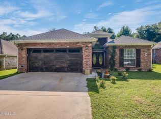 9958 Kahana St, Diamondhead, MS 39525
