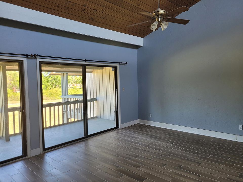 1st image of 5057 Sherwood Ln #5057