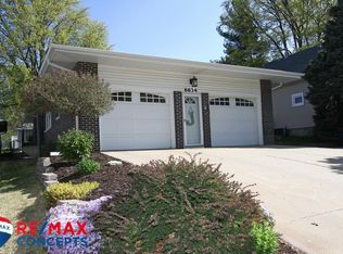 6634 X St, Lincoln, NE 68505