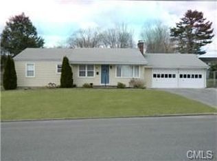 87 Emerson Dr, Stratford, CT 06614