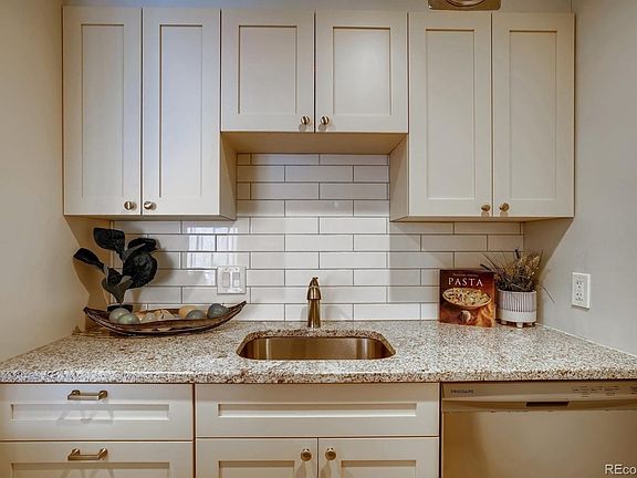 3rd image of 1050 N Corona St APT 115