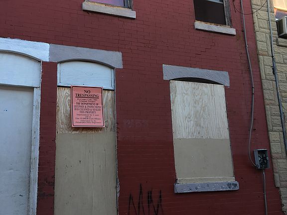 5th image of 2653 N Darien St