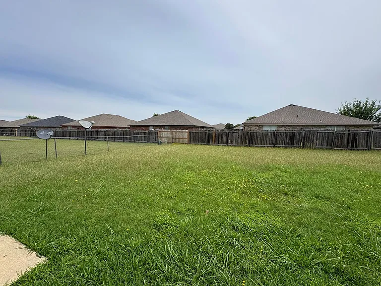4506 Deek Dr — Photo 17
