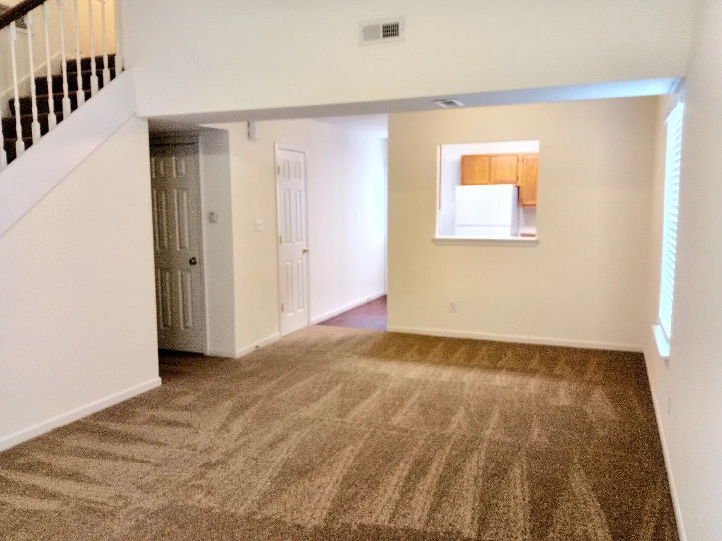3521-3523 La Mesa Dr. — Photo 4