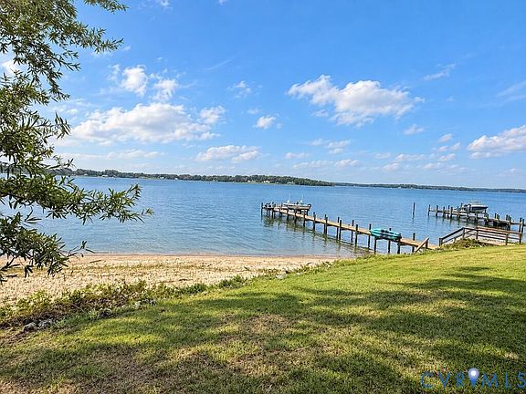 4th image of 1226 Indiantown Rd