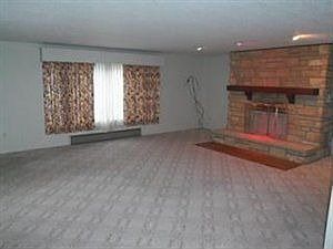 3rd image of 76 Cass St