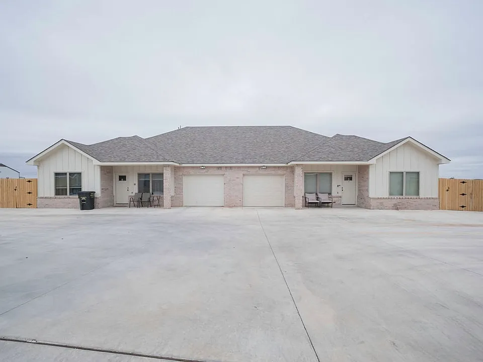 9283 Redbud Rd