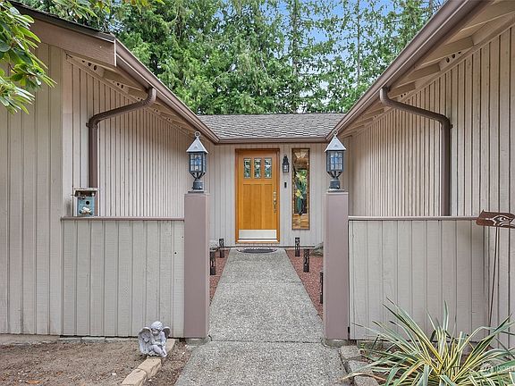 2nd image of 2312 36th Avenue SE