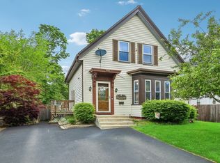 15 Vernon St, Whitman, MA 02382